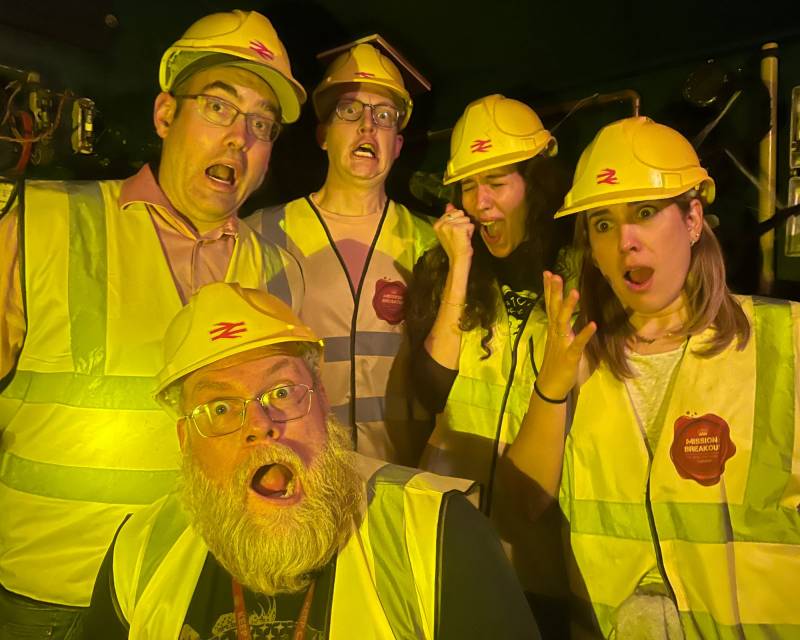 friends visiting London